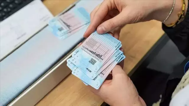 Eski tip sürücü belgelerini yenileme süresi son kez uzatıldı